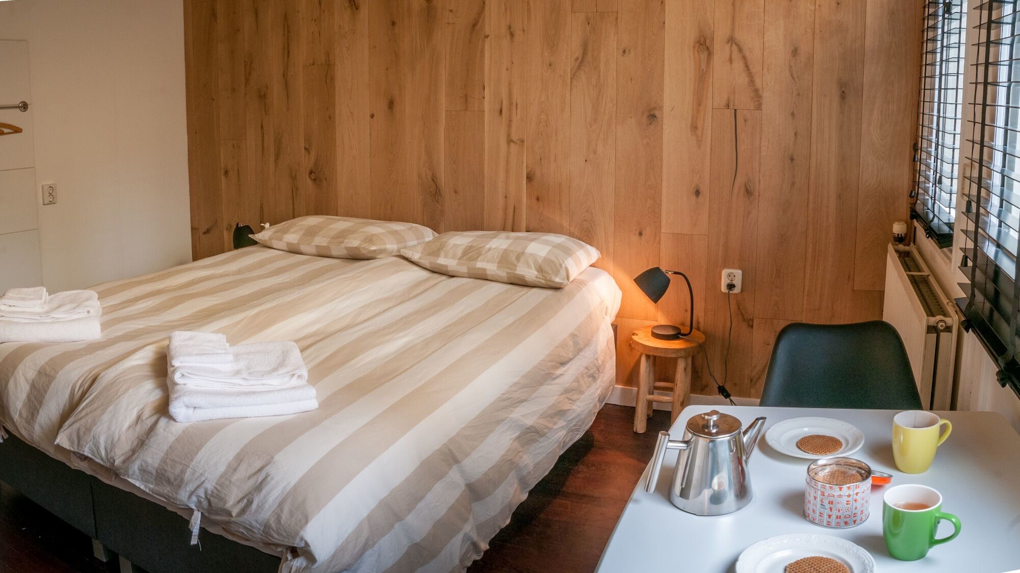 The Warehouse Bed & Breakfast Amsterdam Exterior foto